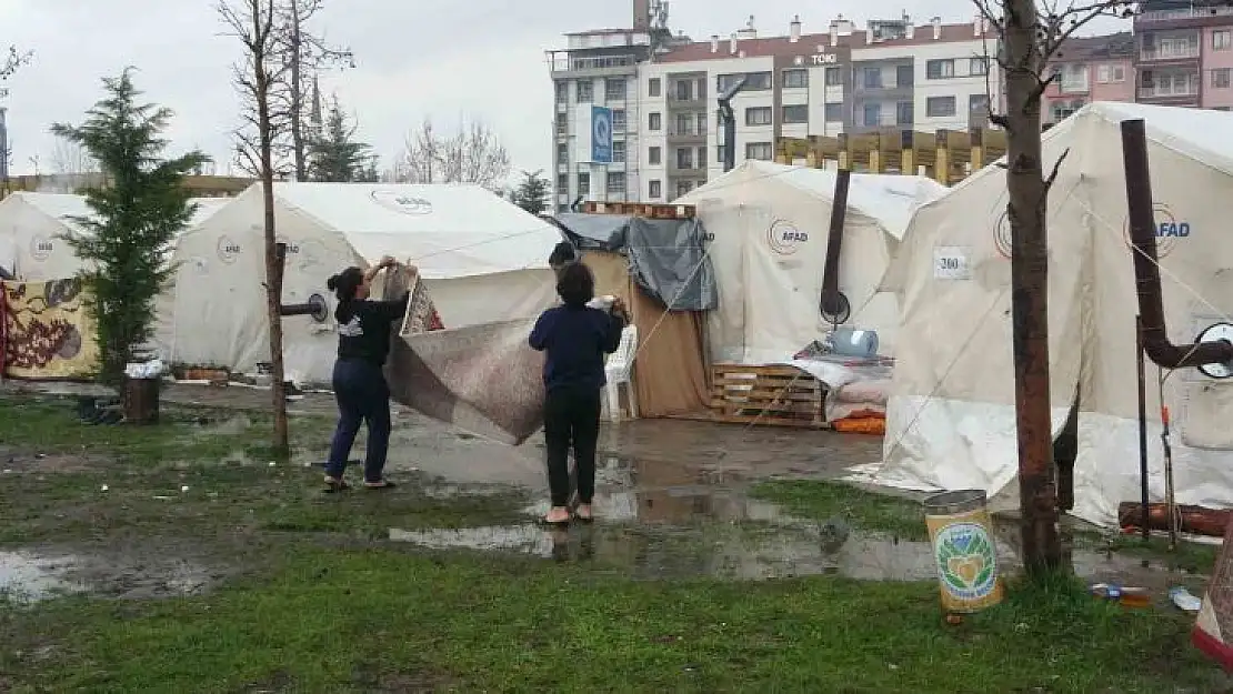 Malatya'da sağanak yağış etkili oldu