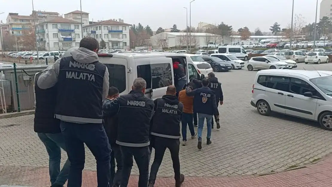 Malatya'da zehir tacirlerine darbe üstüne darbe