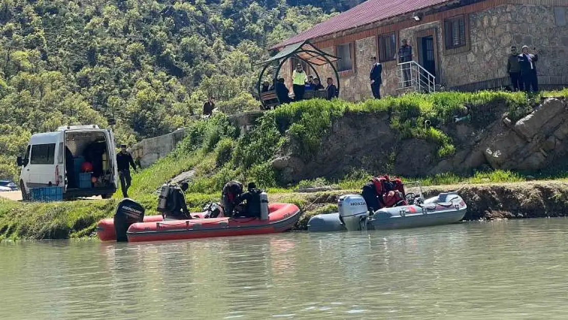 Munzur çayına düşen 3 genci arama çalışmaları 55 kilometrelik alanda sürüyor