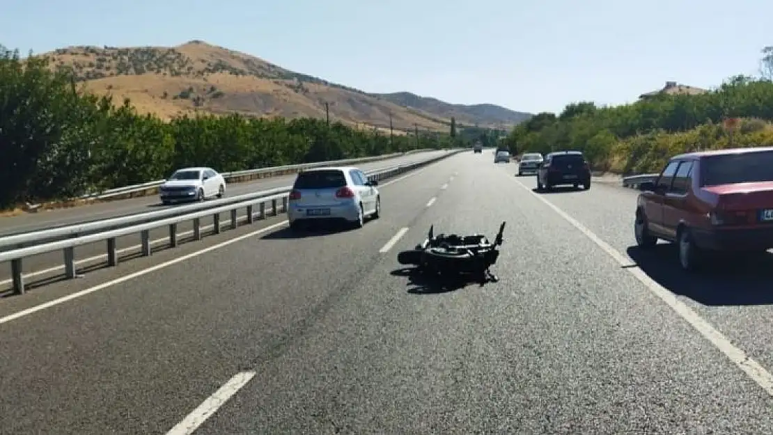 Otomobil ile çarpışan motosikletin sürücüsü öldü