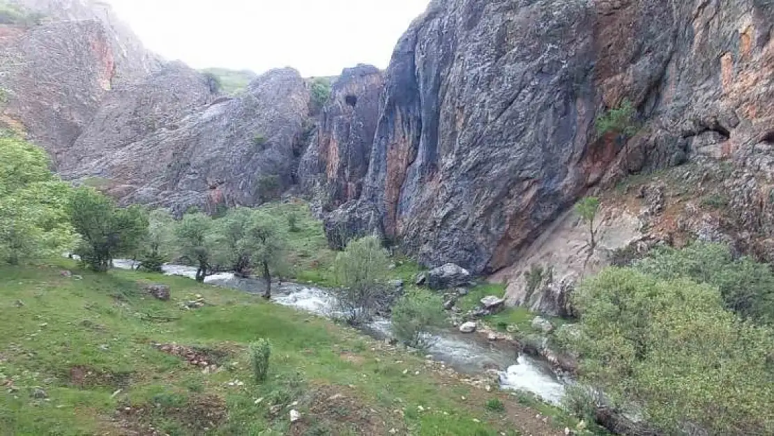 Rabat Vadisi tarihi dokusu ve doğal güzellikleriyle öne çıkıyor