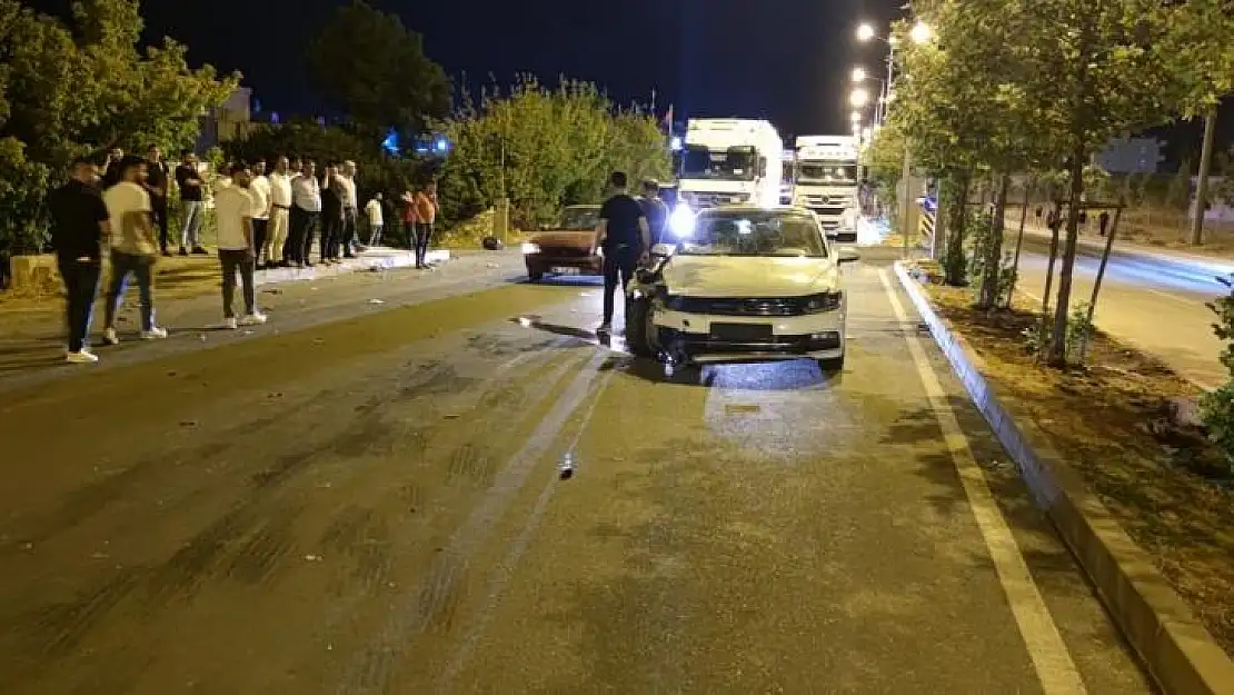 Silvan'da otomobilin çarptığı elektrikli bisiklet sürücüsü hayatını kaybetti