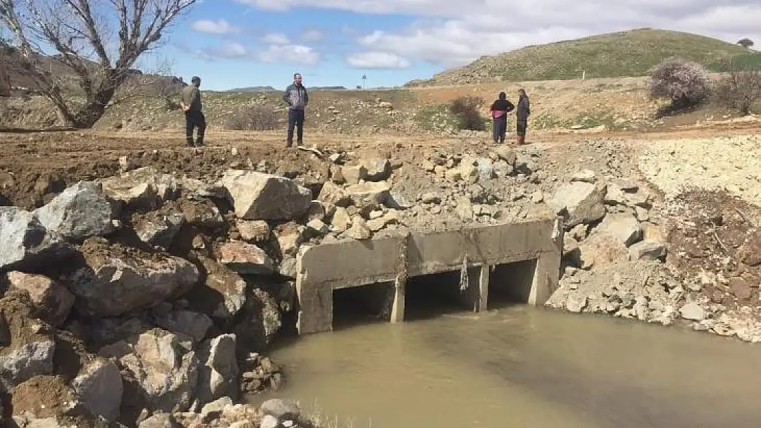 Tunceli'de selden zarar gören menfezler yenilendi