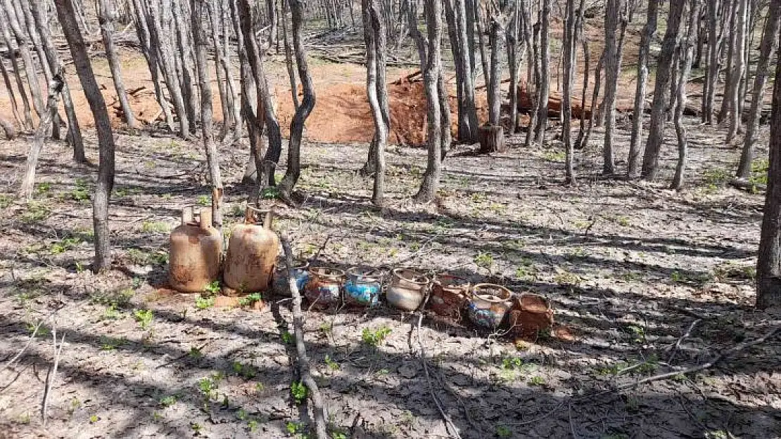 Tunceli'de teröristlere ait 2 sığınak imha edildi