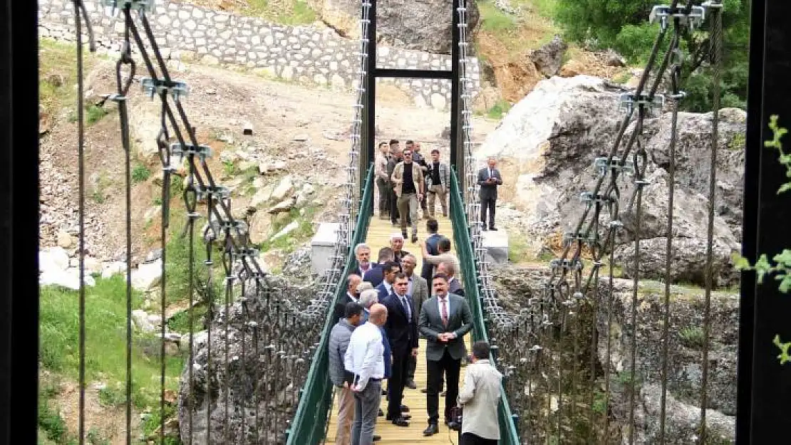 Vali Tekbıyıkoğlu, Çemişgezek'te incelemelerde bulundu