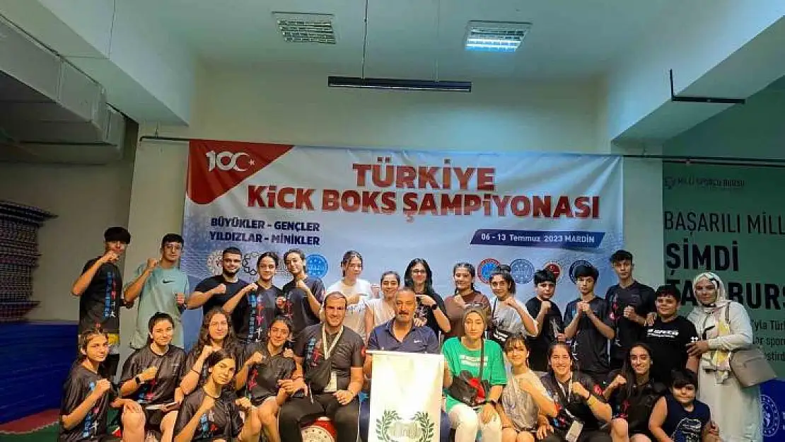 Yenişehir Belediyesi kick boks sporcuları Avrupa Şampiyonası'nda