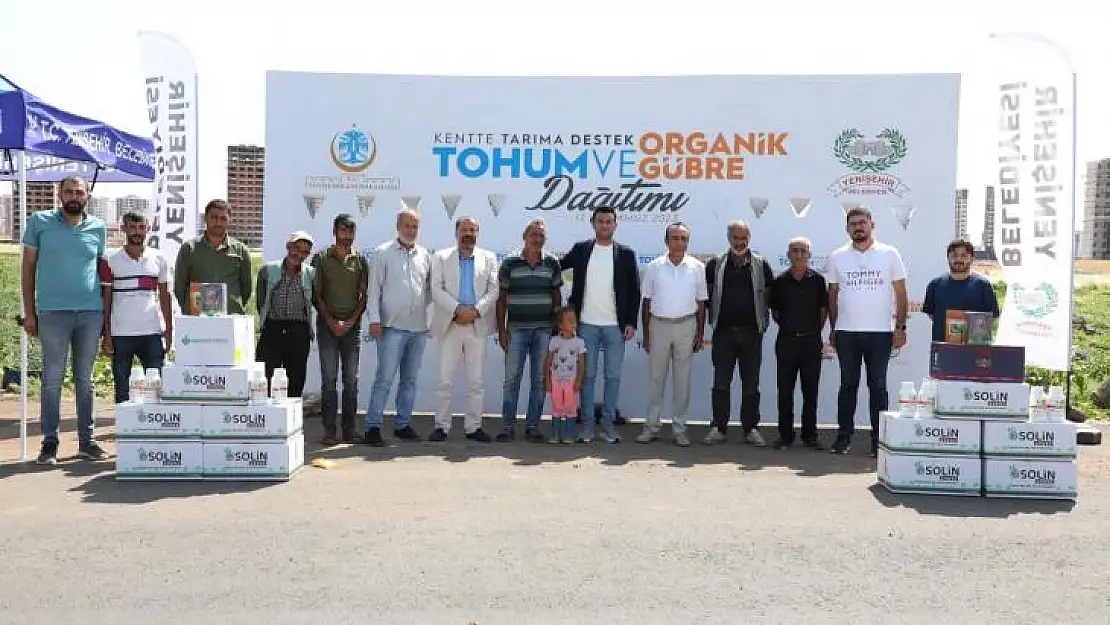 Yenişehir Belediyesi'nden üreticilere organik gübre ve tohum desteği