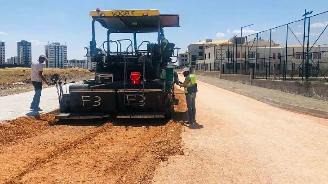 Yenişehir'de yol bakım çalışmaları devam ediyor