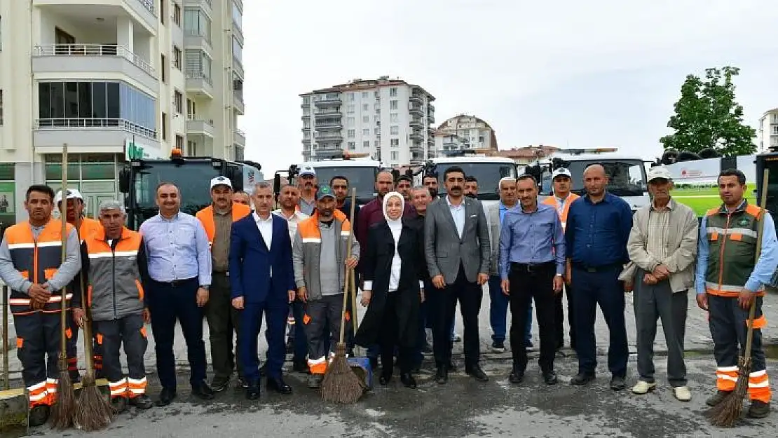 Yeşilyurt belediyesinin araç filosu yenileniyor