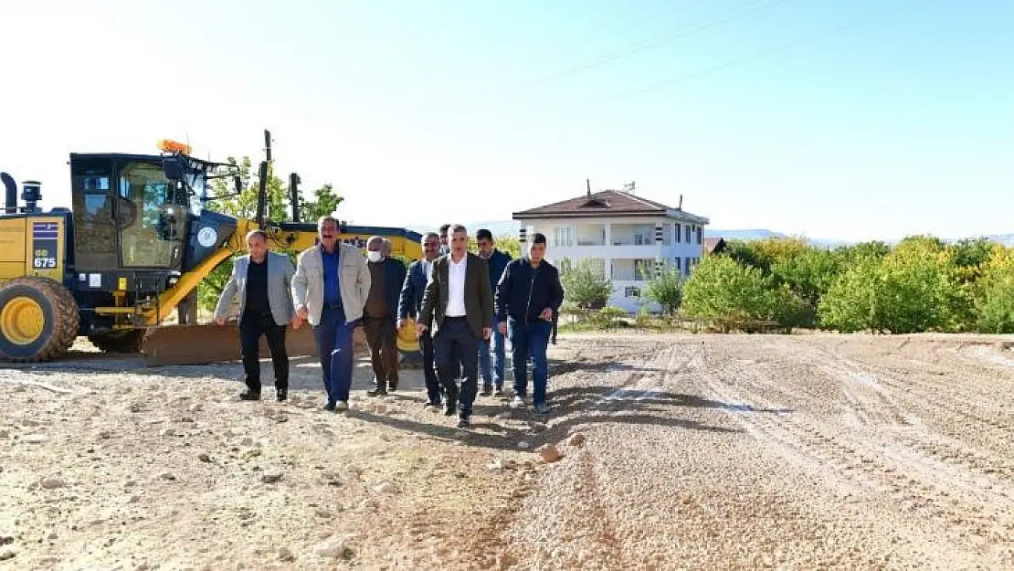 Yeşilyurt'ta Bindal Mahallesi'nin ulaşım ağını yeniliyor