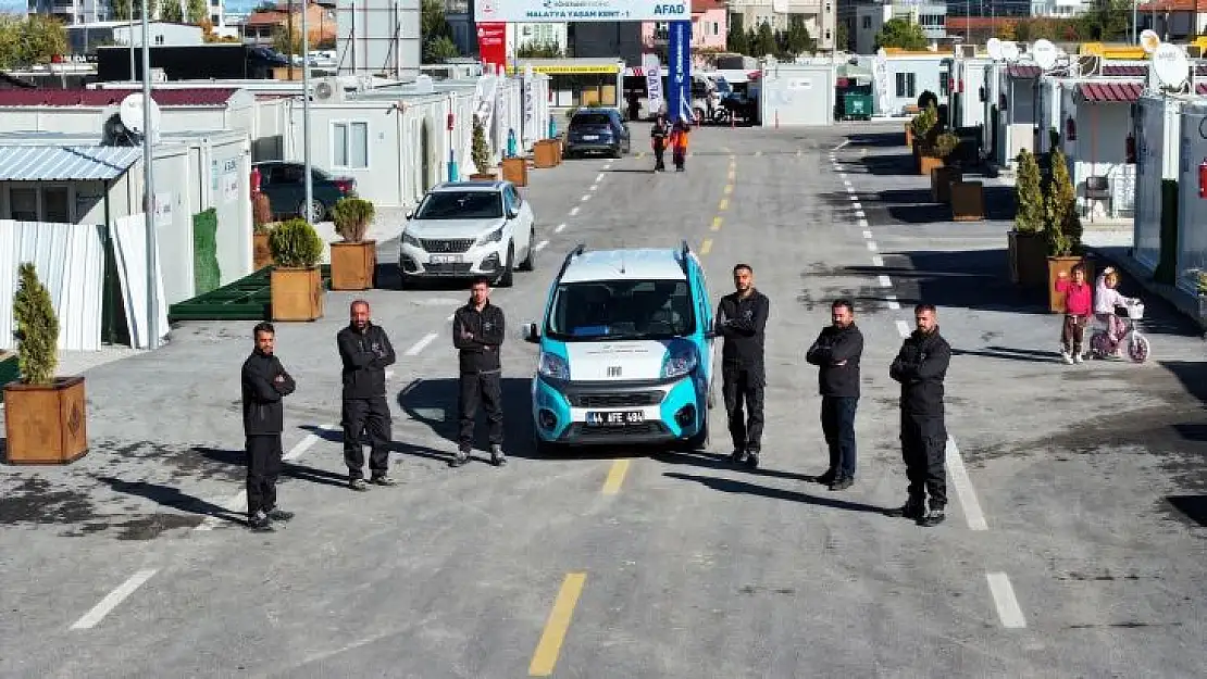 Yeşilyurt'ta konteyner onarım hizmet aracı hizmete girdi