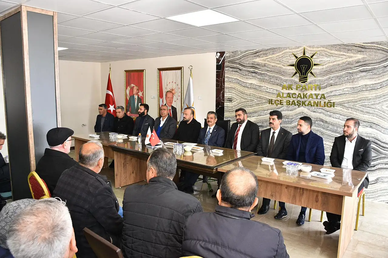 Alacakaya'da esnafın nabzı tutuldu: Milletvekili Keleş talepleri not aldı