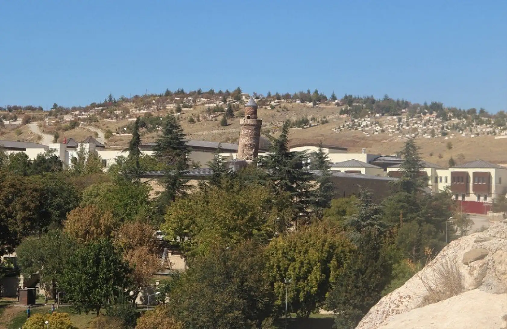 Tarihi Harput Kalesi turistlerin gözde mekanı haline geldi