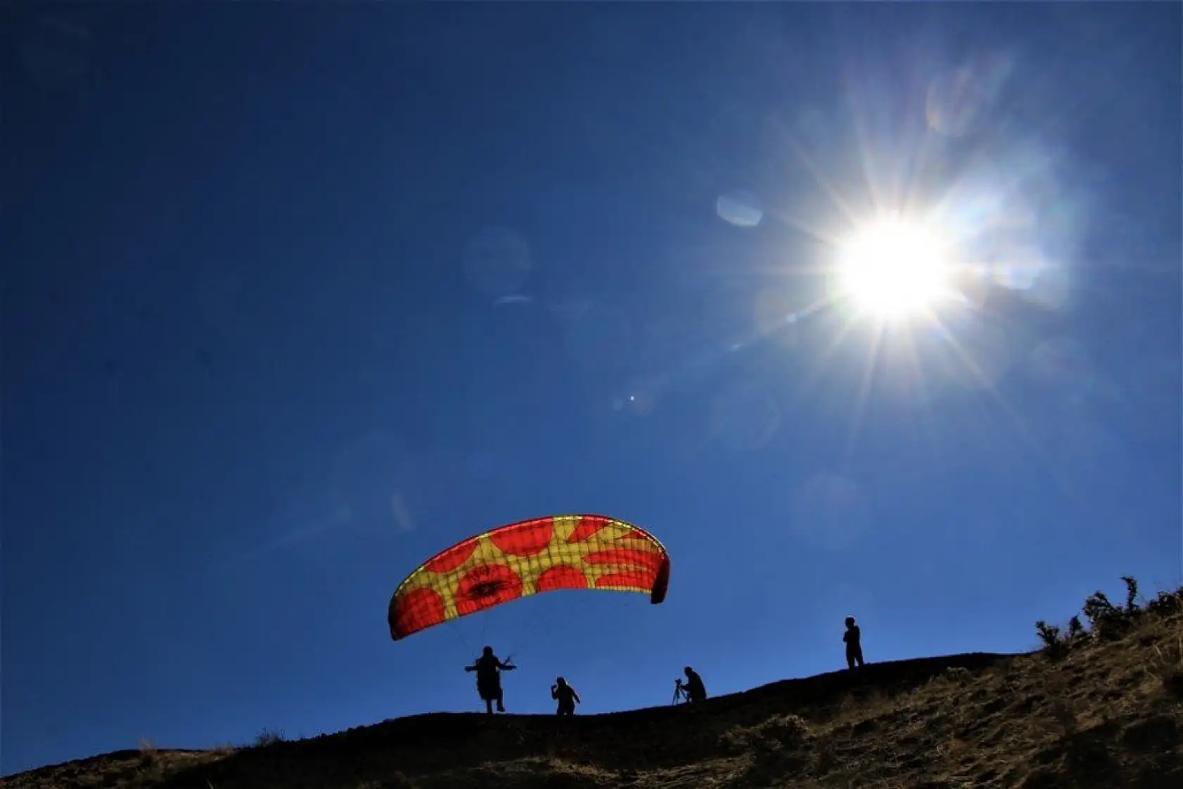 Palu semaları, yamaç paraşütçülerine ev sahipliği yaptı