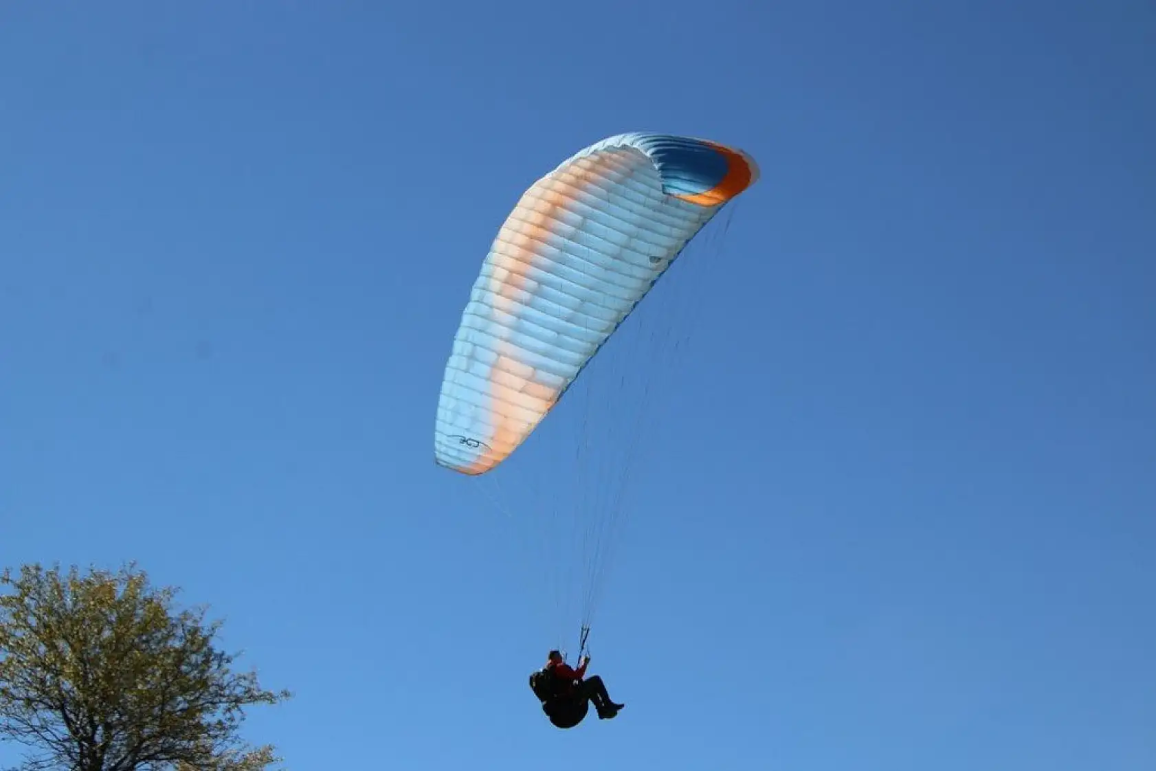 Palu semaları, yamaç paraşütçülerine ev sahipliği yaptı