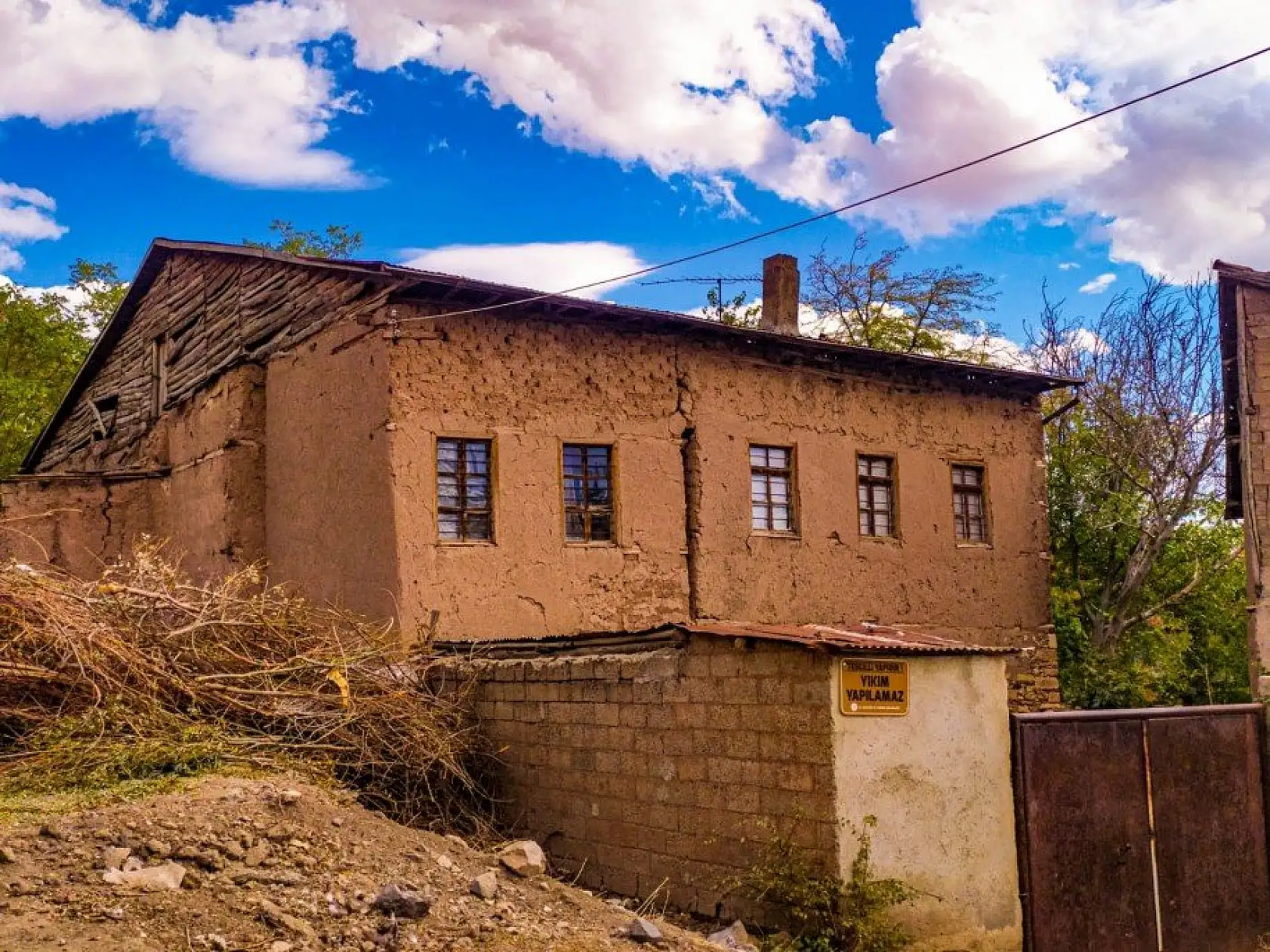 Elazığ'ın tarihi konakları sonbaharla güzelleşti