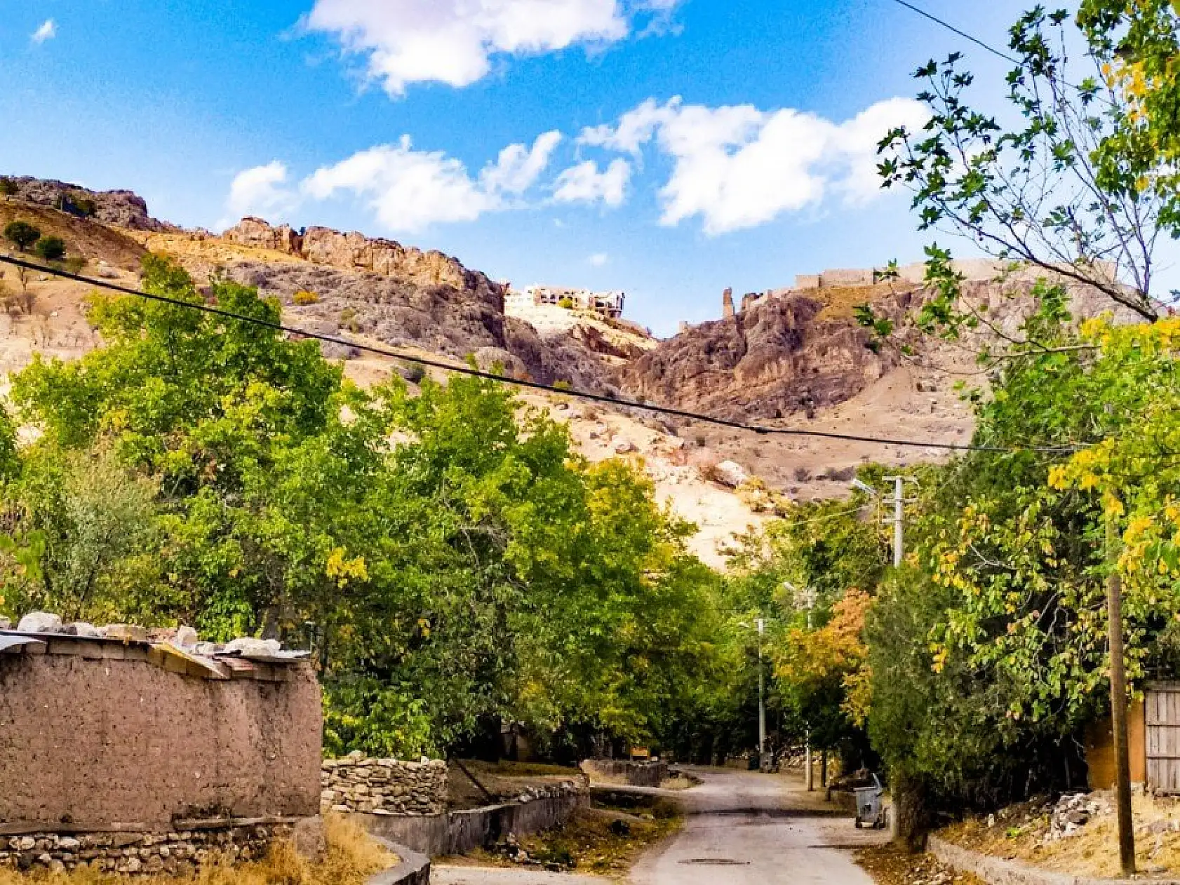 Elazığ'ın tarihi konakları sonbaharla güzelleşti