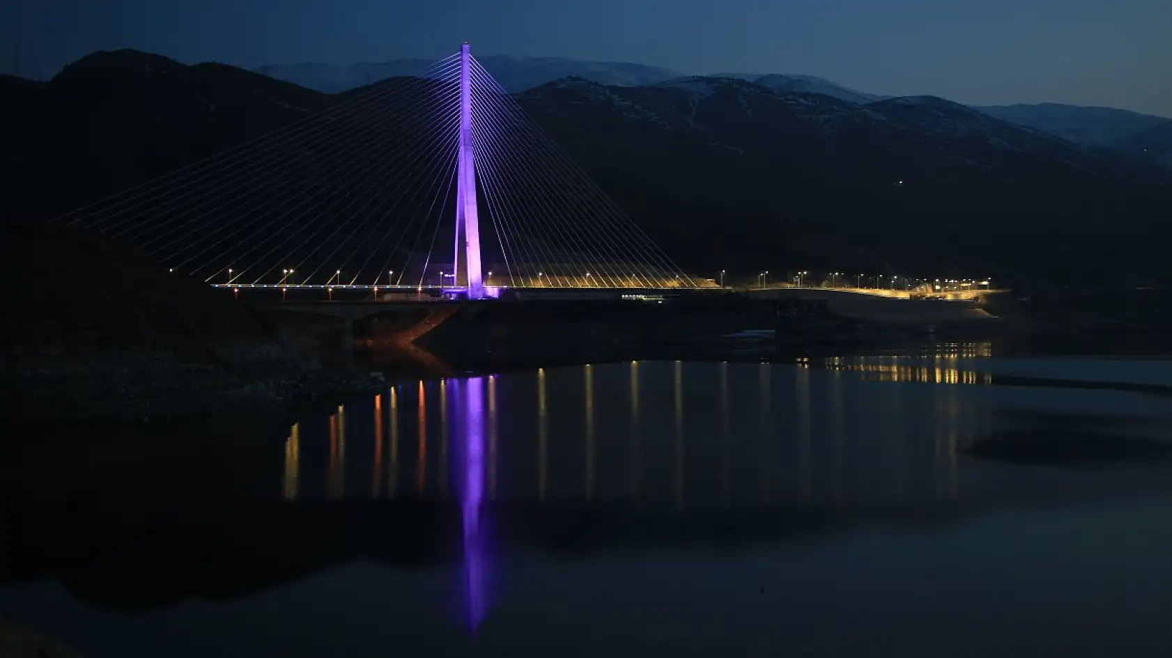 Kömürhan Köprüsü görsel şölen sunuyor