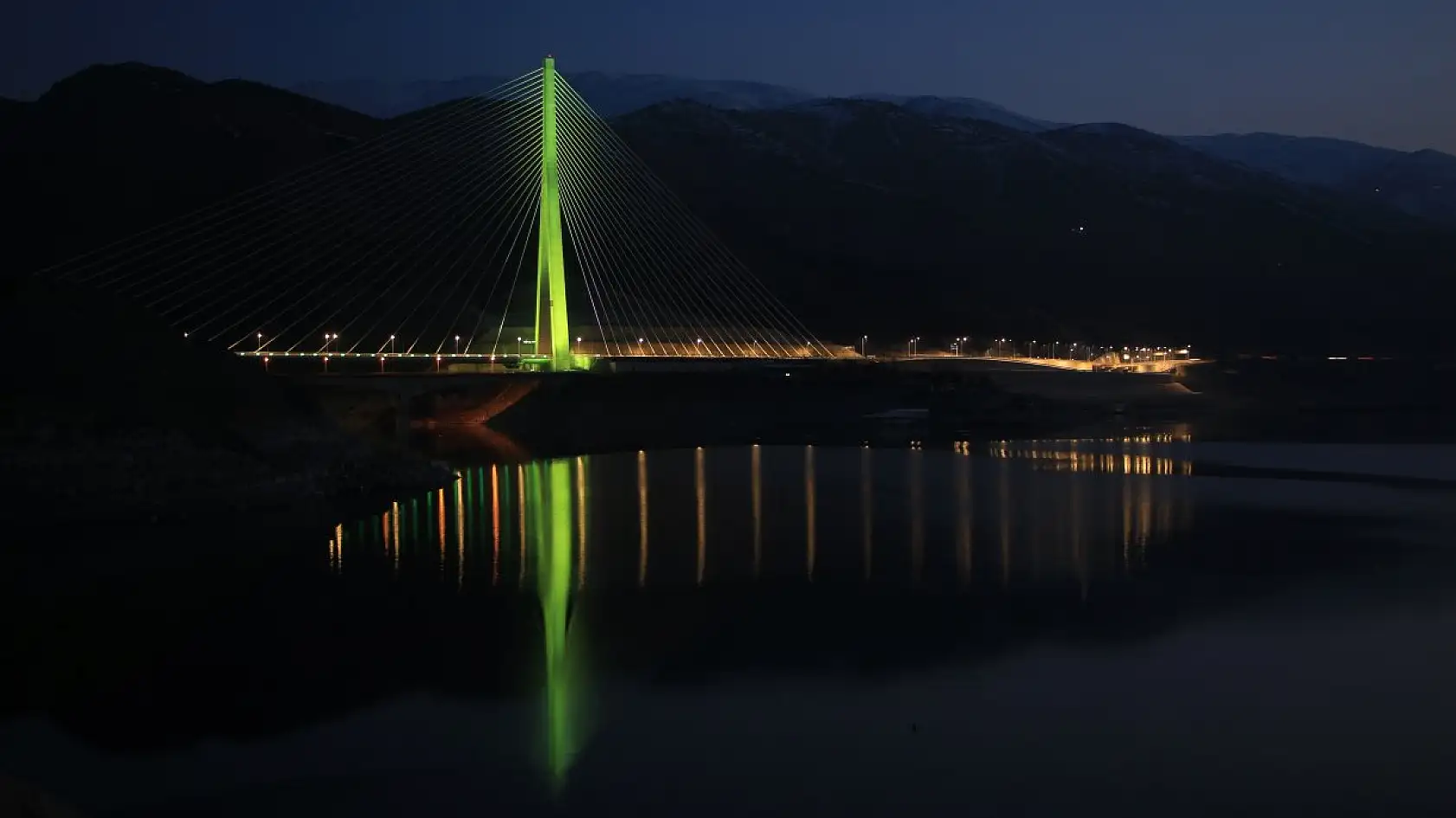 Kömürhan Köprüsü görsel şölen sunuyor