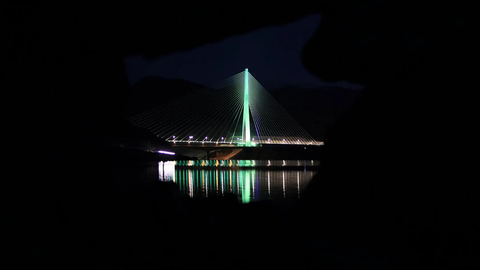 Kömürhan Köprüsü görsel şölen sunuyor