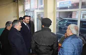 İstişare ve saha çalışması bir arada: AK Parti'den iki ilçede yoğun mesai