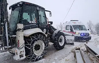 Baskil'de ambulansın imdadına kar kaplanları yetişti!
