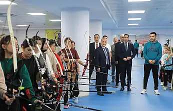 Elazığ'da gençlik yatırımları şaha kalktı: Vali Hatipoğlu dev projeleri açıkladı