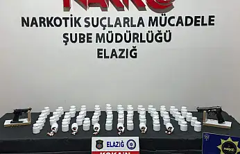 Sokak satıcılarına şafak darbesi: 4 adrese eş zamanlı baskın, 1 tutuklama