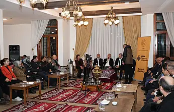 Vali Hatipoğlu eğitimcilerle deneyimlerini paylaştı