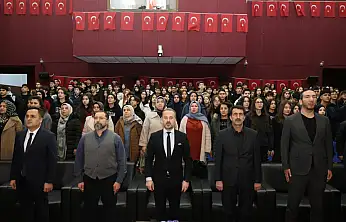 Yazar Okay Tiryakioğlu öğrencilerle buluştu