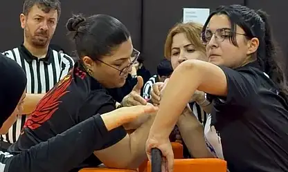 Elazığlı bilekler Türkiye'yi titretti! Adana'dan 6 madalyayla döndüler