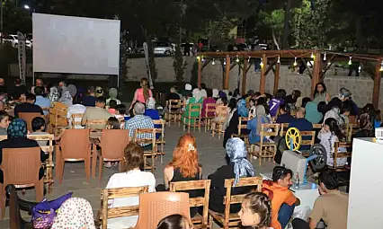 Elazığ'da 'Açık Hava Sinema Günleri' başladı