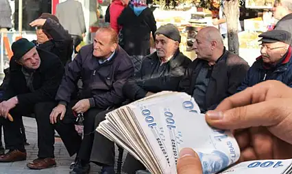 Emekli ve memur için karar günü: İşte Ocak 2026 zam oranları