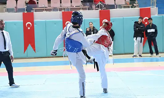 Taekwondo il birinciliğinde kıyasıya rekabet
