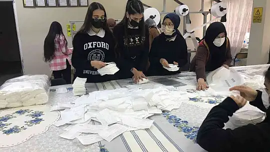 Öğrencilerden ekonomiye ciddi destek