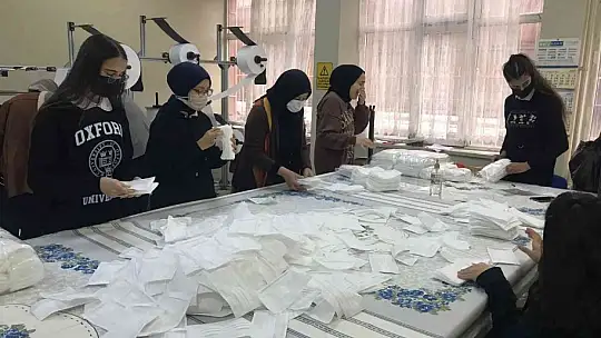 Öğrencilerden ekonomiye ciddi destek