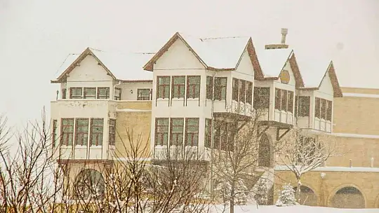 Medeniyetler beşiği Harput'ta beyaz gelinliğini giydi