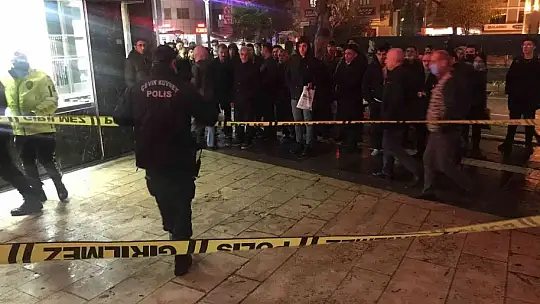 Cami tuvaletinde şüpheli ölüm