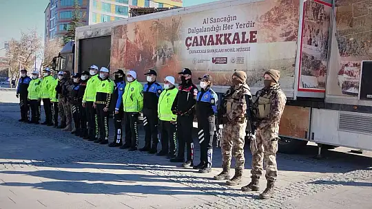 Çanakkale Savaşları Mobil Müzesi'nin 36'ıncı durağı Elazığ oldu