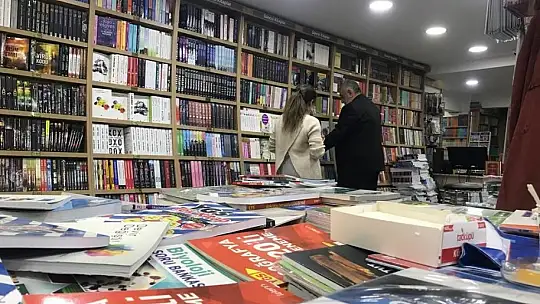 Çobanlık yaparken çöpten bulduğu kitap hayatını değiştirdi