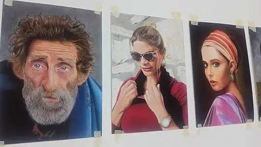 Çocukken kömürle çiziyordu, şimdi yaptığı eserleri görenler gözlerine inanamıyor