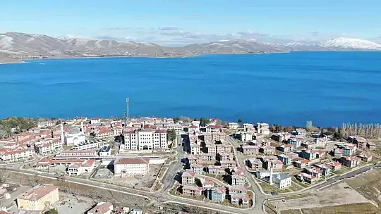 Depremin merkez üssü Sivrice'de kaymakamlık, esnafı yalnız bırakmıyor