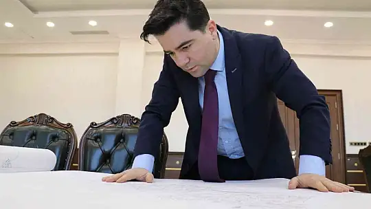 Depremin merkezi Sivrice'deki göl manzaralı TOKİ konutları tamamlandı