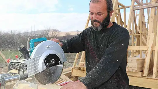 İş adamı Koyuncu'dan memleketi Elazığ'a Bungalov ev yatırımı