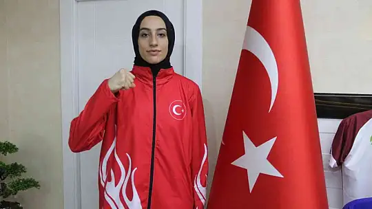Dünya 3'üncüsü Ahsen Duran memleketi Elazığ'da