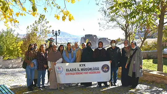 Elazığ'a ilk kez gelen öğrenciler Harput'u gezdi