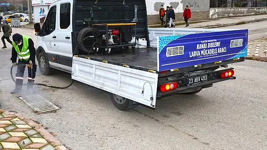 Elazığ Belediyesi larvalara karşı kış mücadelesine devam ediyor