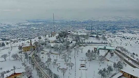 Elazığ beyaza büründü, medeniyetler beşiği Harput'ta kartpostallık görüntüler oluştu