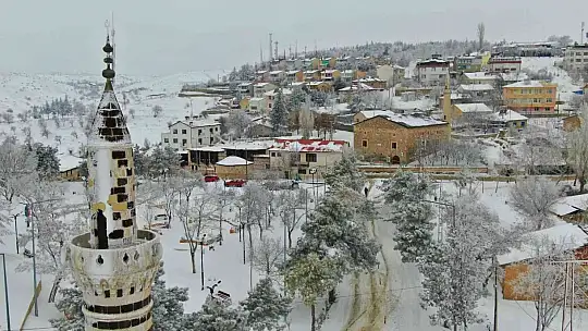 Elazığ beyaza büründü, medeniyetler beşiği Harput'ta kartpostallık görüntüler oluştu