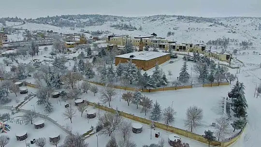 Elazığ beyaza büründü, medeniyetler beşiği Harput'ta kartpostallık görüntüler oluştu